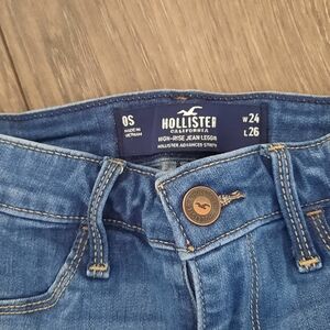 Hollister High-Rise Jean Leggings
